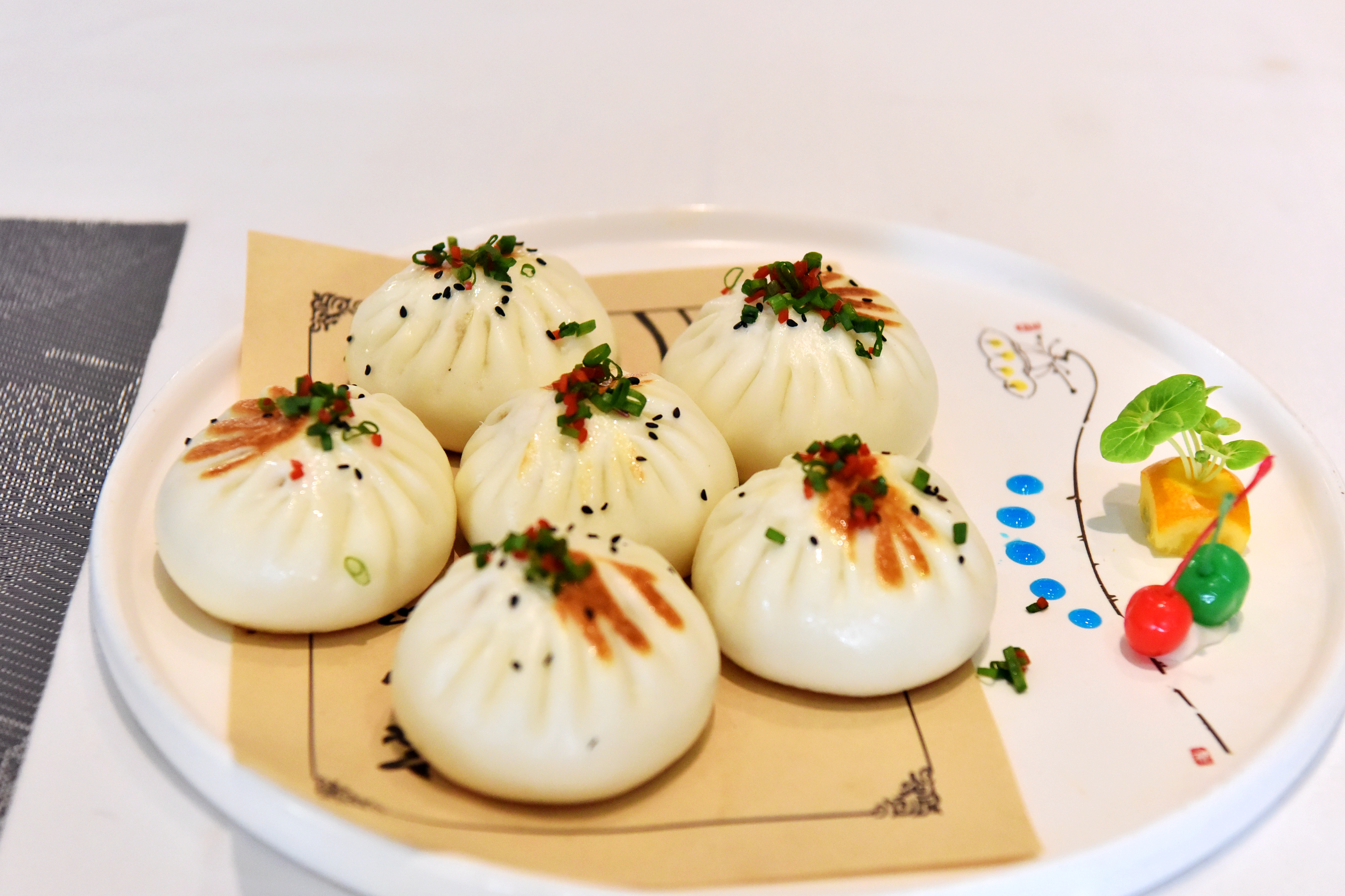 香煎面条菜猪肉包.jpg 香煎面条菜猪肉包.jpg